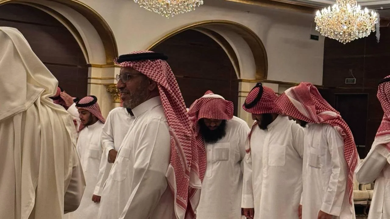 معايدة أسرة القفاري في بريدة